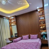 NHÀ ĐẸP GIÁ RẺ Dương Quảng Hàm, Cầu Giấy 60m x 5t x 10.45 tỷ, dân xây, ô tô, ở sướng